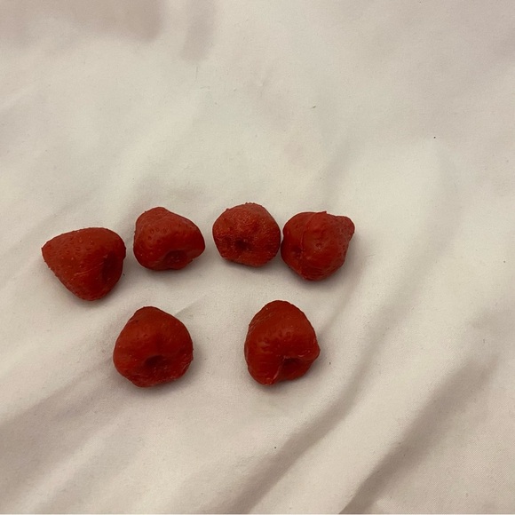 Nasco Replica Fake Faux Food 6 Loose Strawberries Strawberry Realistic Fresh Lot - Picture 6 of 7